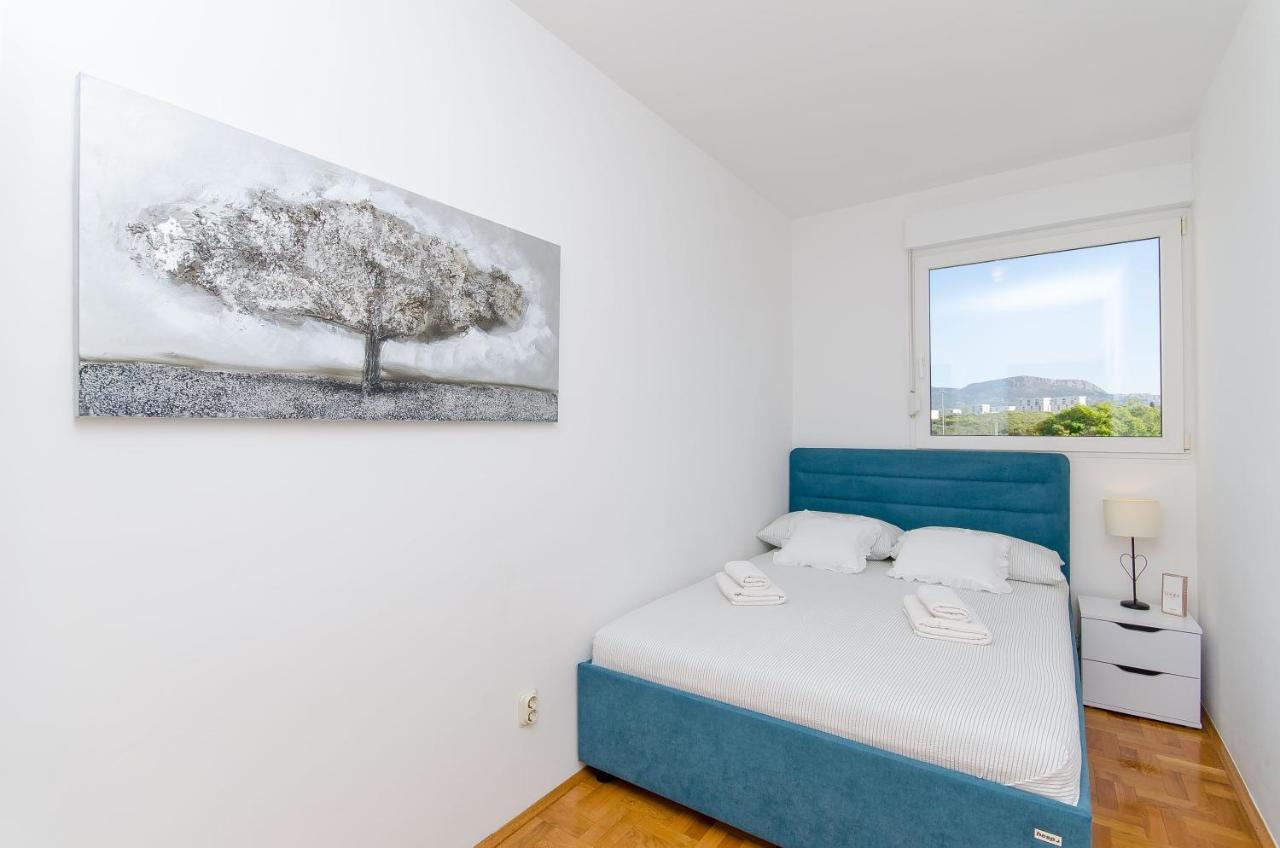 Spacious Apartment Smile With Terrace And Secure Garage Split Eksteriør bilde