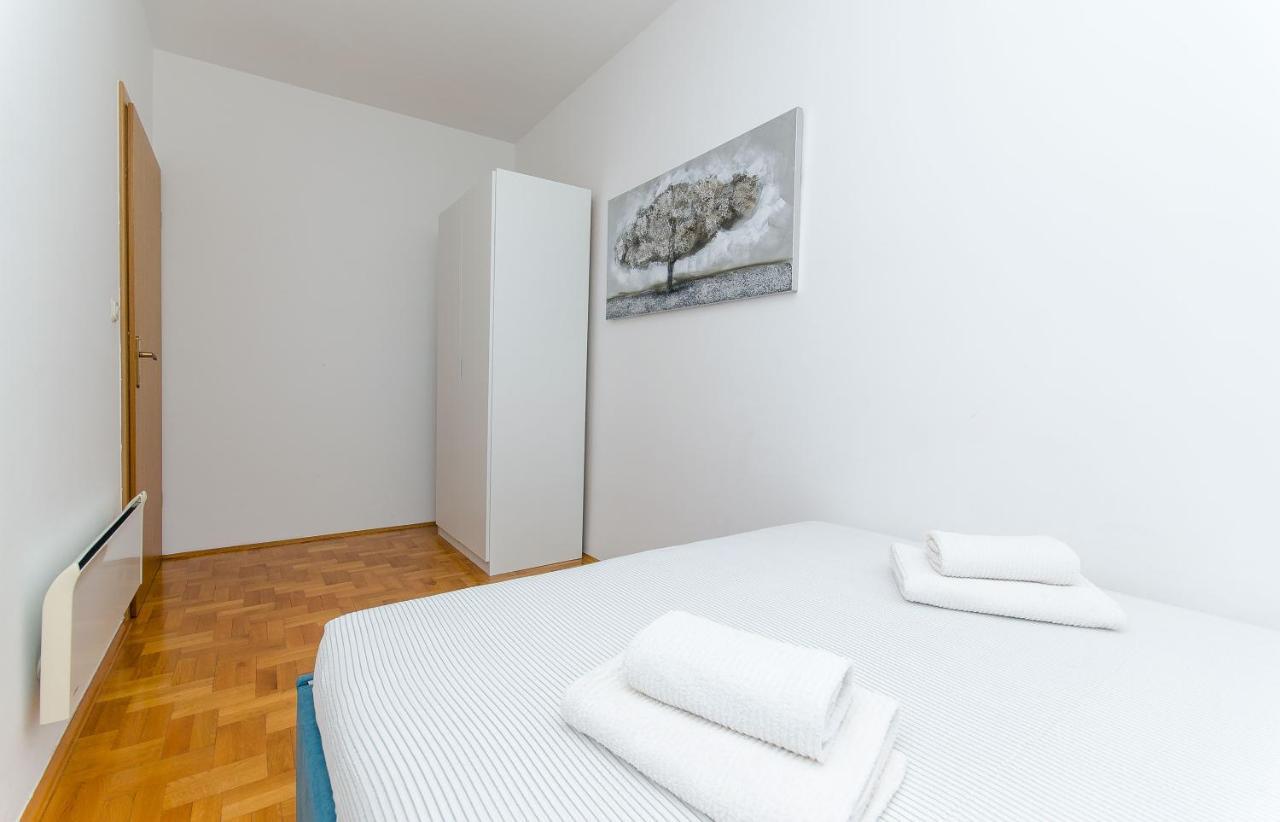 Spacious Apartment Smile With Terrace And Secure Garage Split Eksteriør bilde