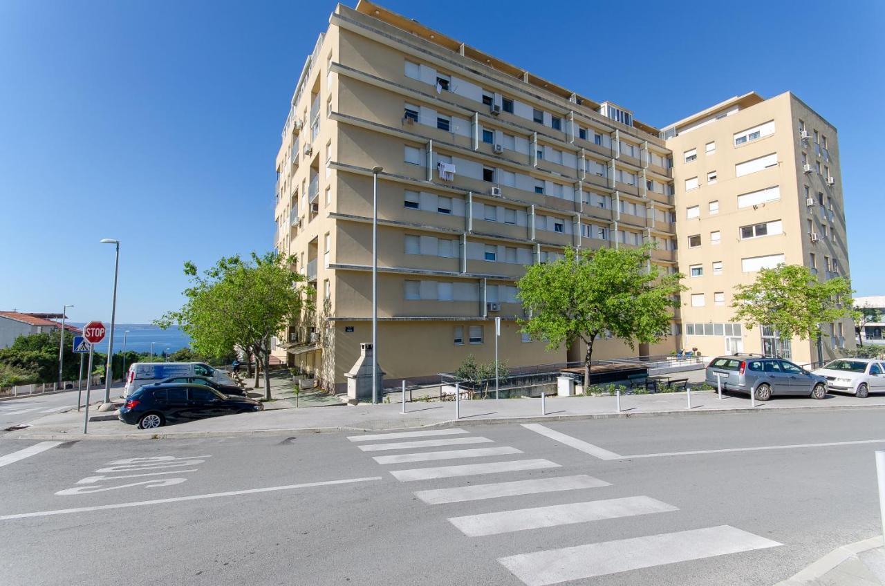Spacious Apartment Smile With Terrace And Secure Garage Split Eksteriør bilde