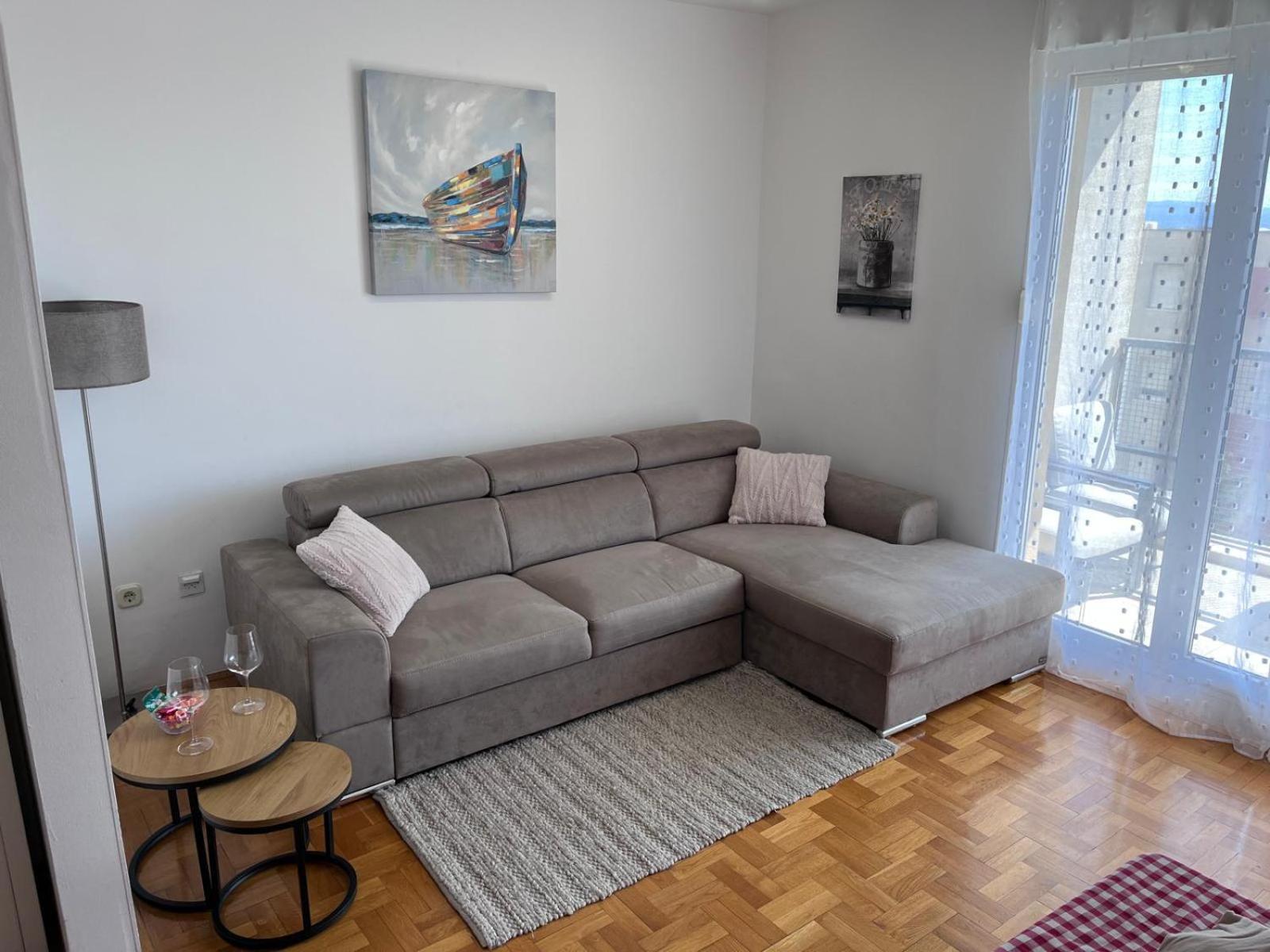Spacious Apartment Smile With Terrace And Secure Garage Split Eksteriør bilde